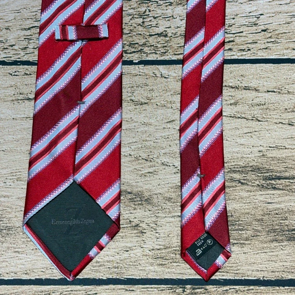 Ermenegildo Zegna Tie Men OS Red Striped Silk Italian Designer Necktie Luxury